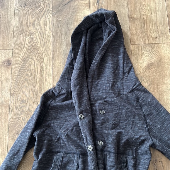 Women's Size 10 Lululemon Button Front hooded sweatshirt coat Gray Spacedye EUC - Picture 3 of 16